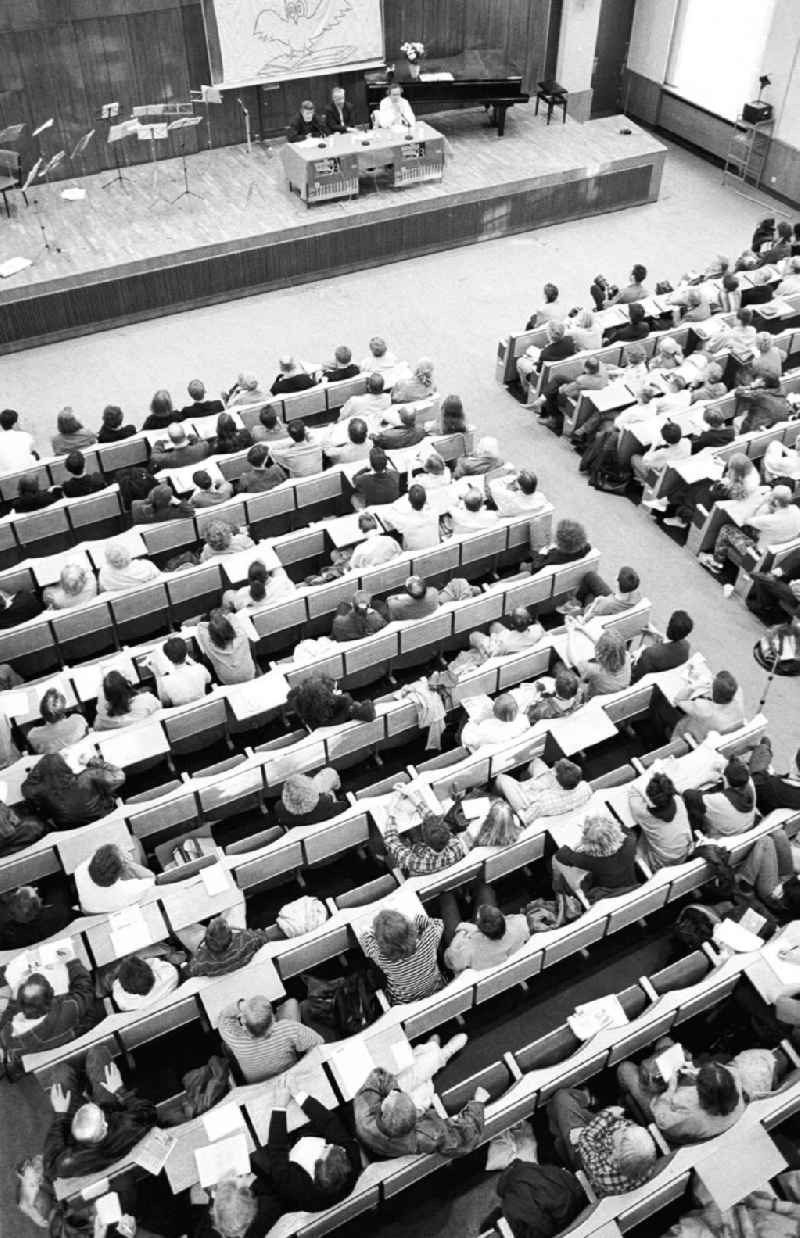 'Volksuni 93' in der Humboldt-Universität
29.