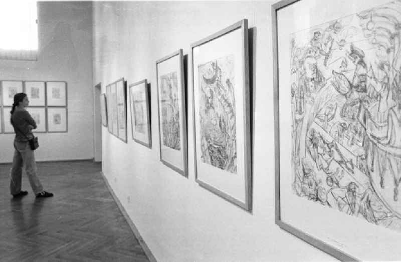 Ausstellung Kathsitzpreisträger im Marstall
28.07.92 Lange
Umschlag 1