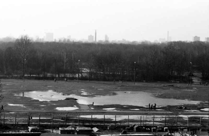 Blick zum Potsdamer Platz

Umschlagnummer: 7212