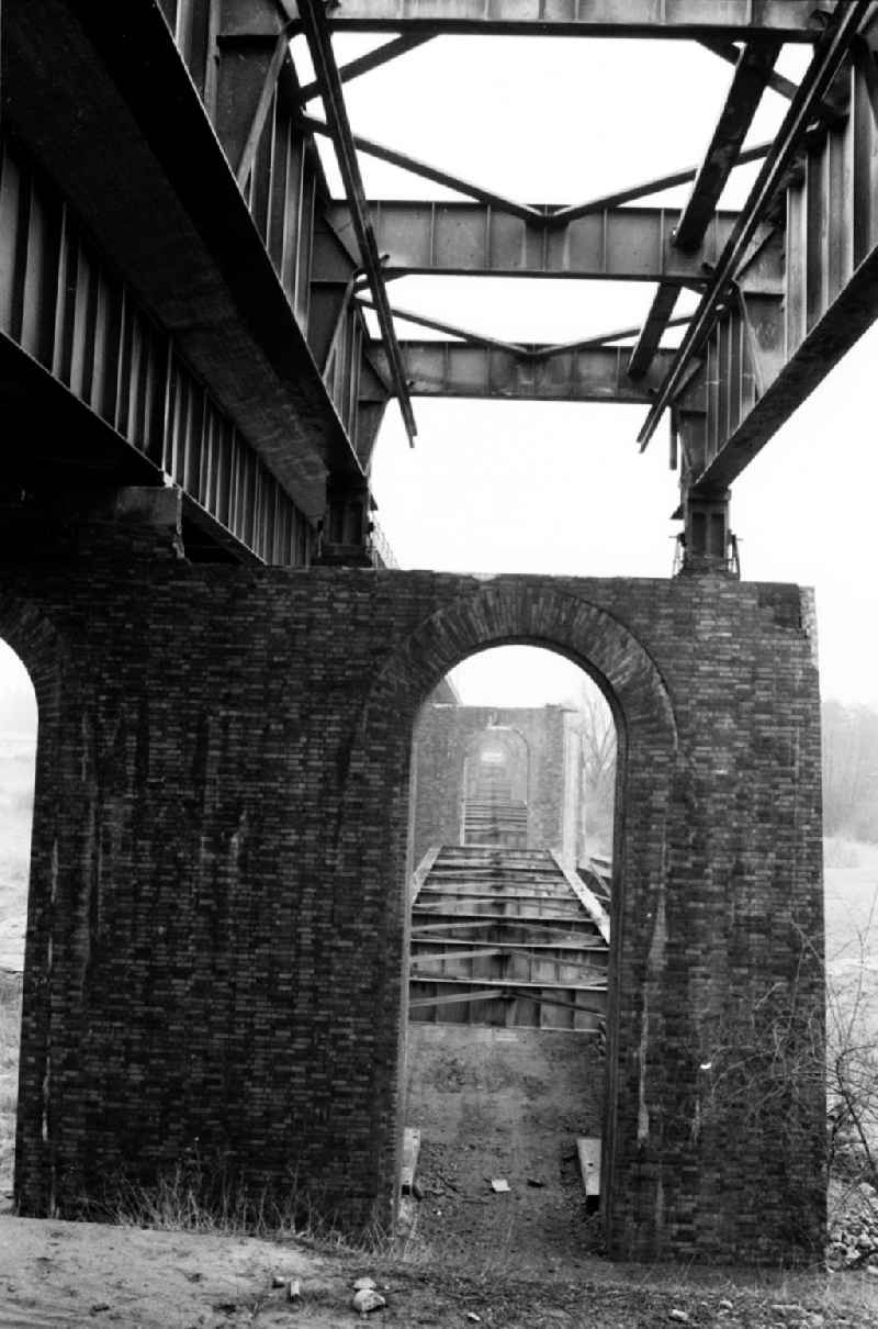 Umleitung Mühlenfließbrücke
Rüdersdorf

Umschlagnummer: 7212