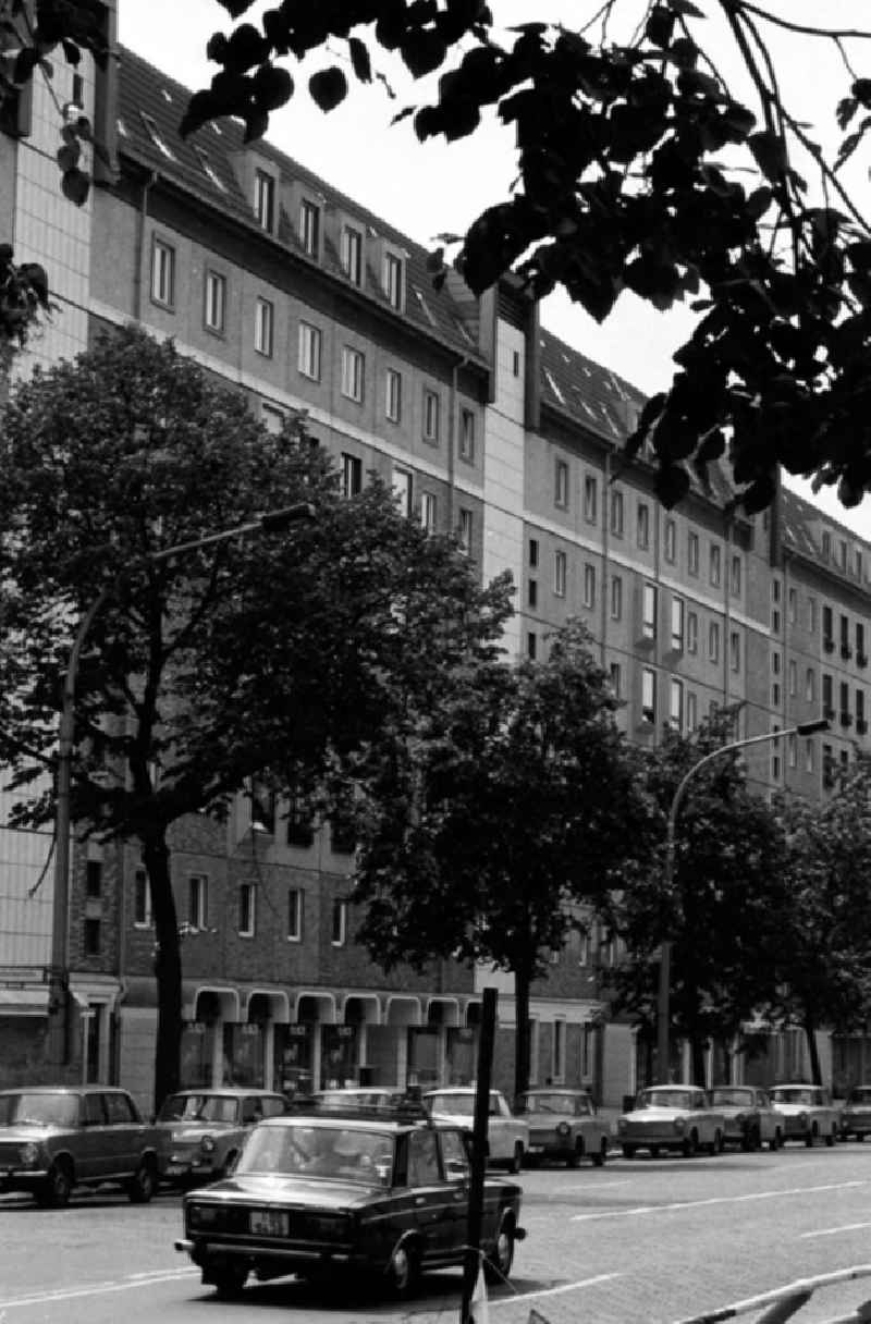 10.07.1986

Innerstädtischer Wohnungsbau
Wilhelm-Pieck-Strasse

Umschlagnr.: 81