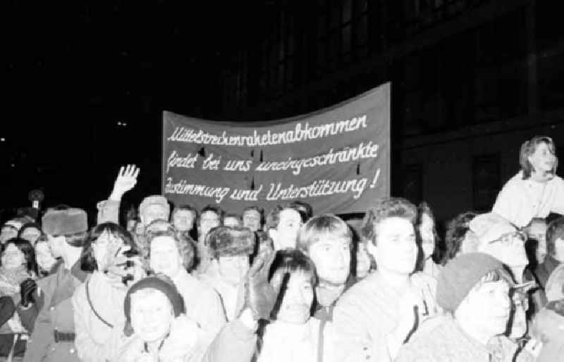 11.12.1987
Ankunft Gorbatschow in Berlin
Berlin