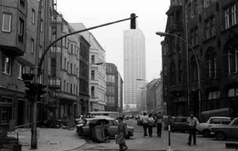 15.12.1987
Alte Schönhauser Allee / Münzstr.
Berlin