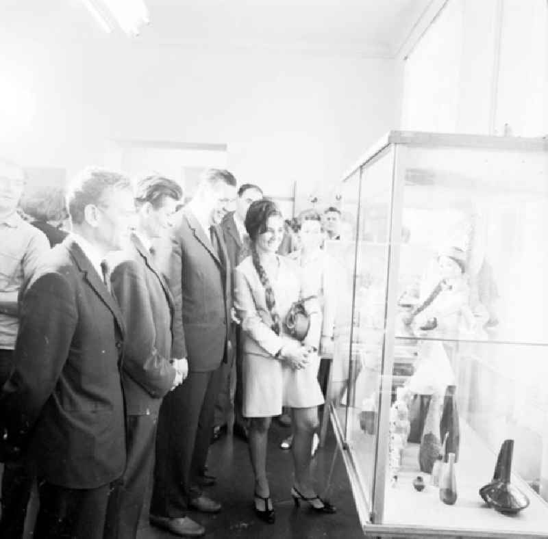 September 1969
Gäste der Eröffnungsveranstaltung der Ausstellung 
'Das Land Lenins - ein Reiseland'