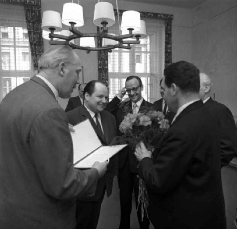 26.04.1966
Empfang der Delgeition zum 2