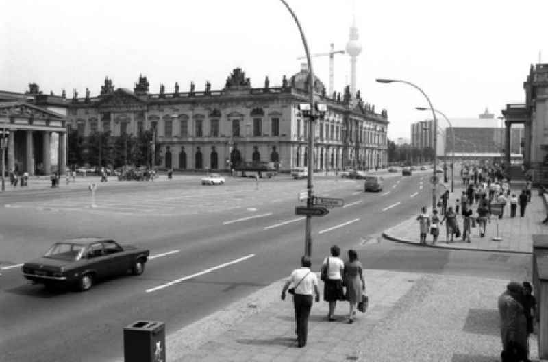 September 1977
Unter den Linden