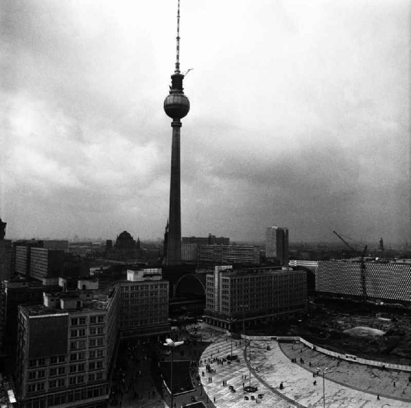 Baustelle auf dem Alexanderplatz 
(