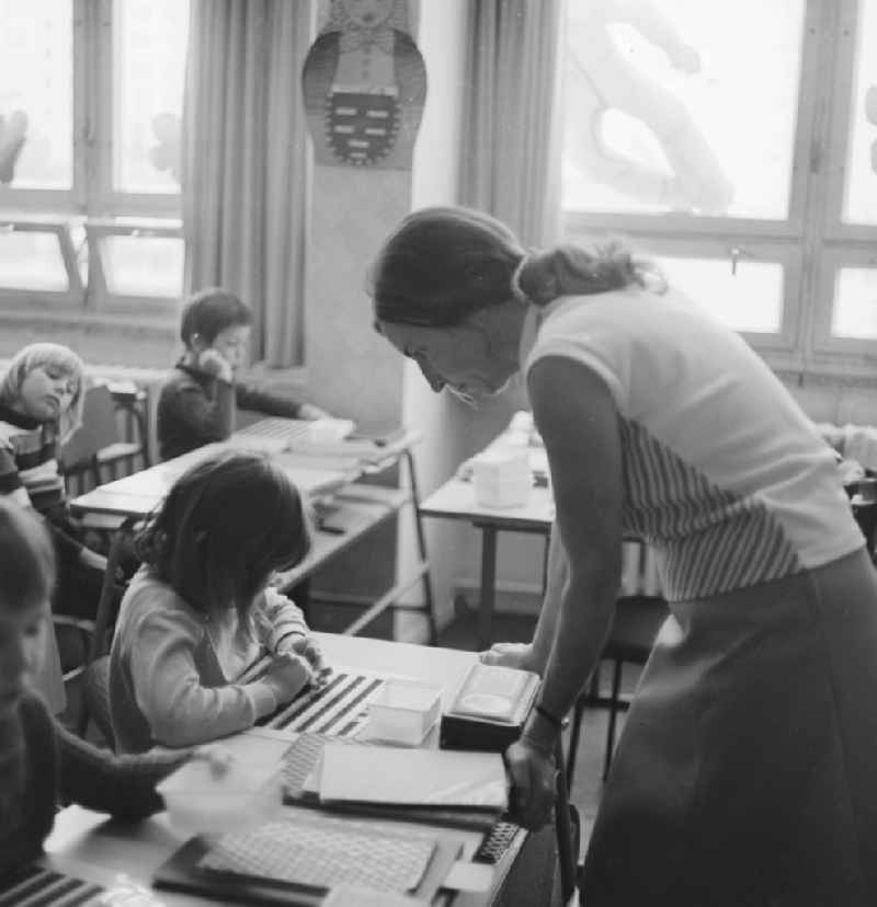 German classes in the lower grades in a school in Berlin