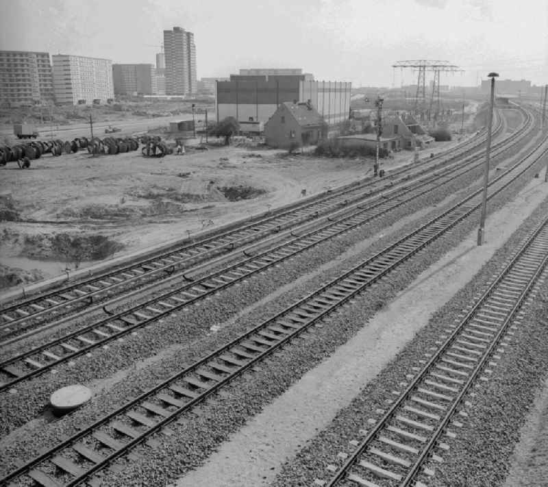 Tracks and tracks of the Berlin S-Bahn on Maerkische Allee in the district of Marzahn in Berlin, the former capital of the GDR, German Democratic Republic