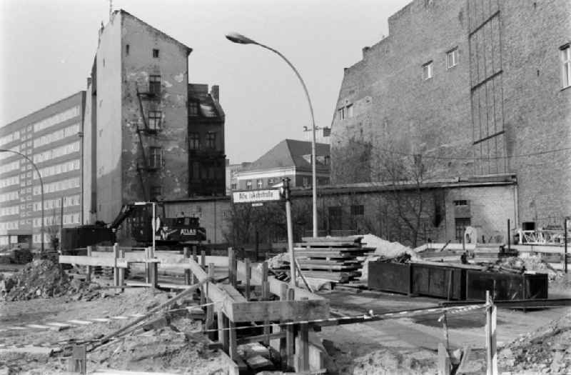 Construction work on the former border strip of the Berlin Wall at Alte Jakobstrasse in Berlin - Mitte, the former capital of the GDR, German Democratic Republic