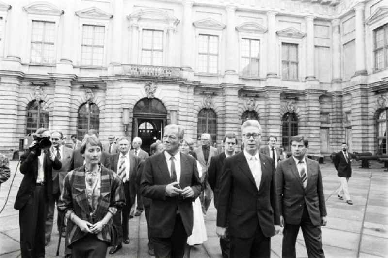 SPD - Chairman Willy Brandt on a tour to the exhibition in the Museum fuer Deutsche Geschichte in the district Mitte in Berlin, the former capital of the GDR, German Democratic Republic