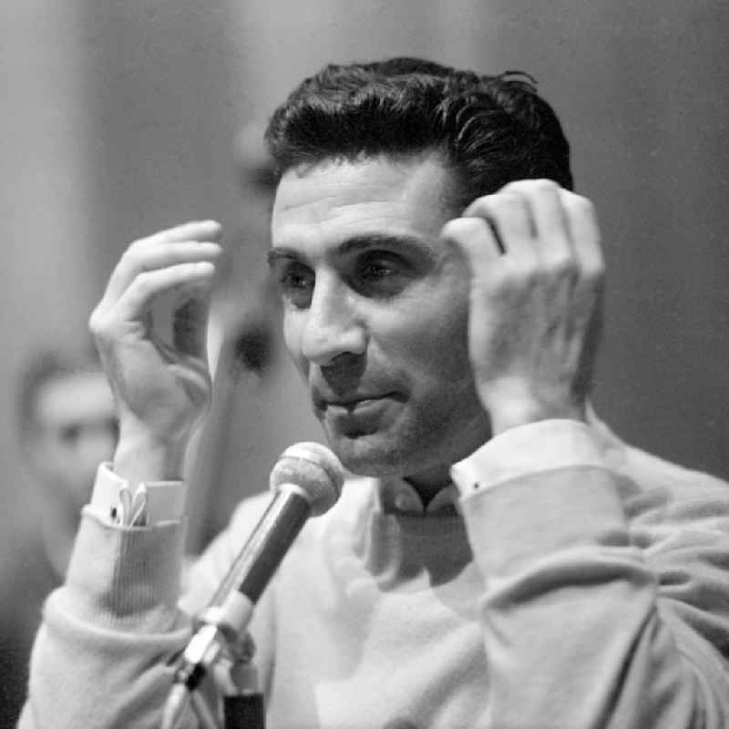 Portrait shot of the singer Gilbert Bécaud in Berlin, the former capital of the GDR, German Democratic Republic