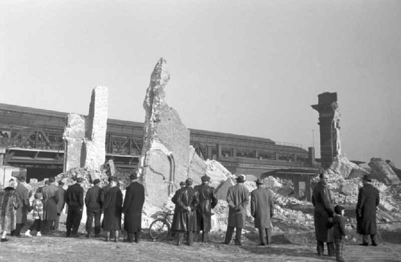 Rubble remains of the blown up portal - remains of the station building of the demolished war-destroyed ruins of the terminal station 'Lehrter Bahnhof' in the Moabit district of Berlin