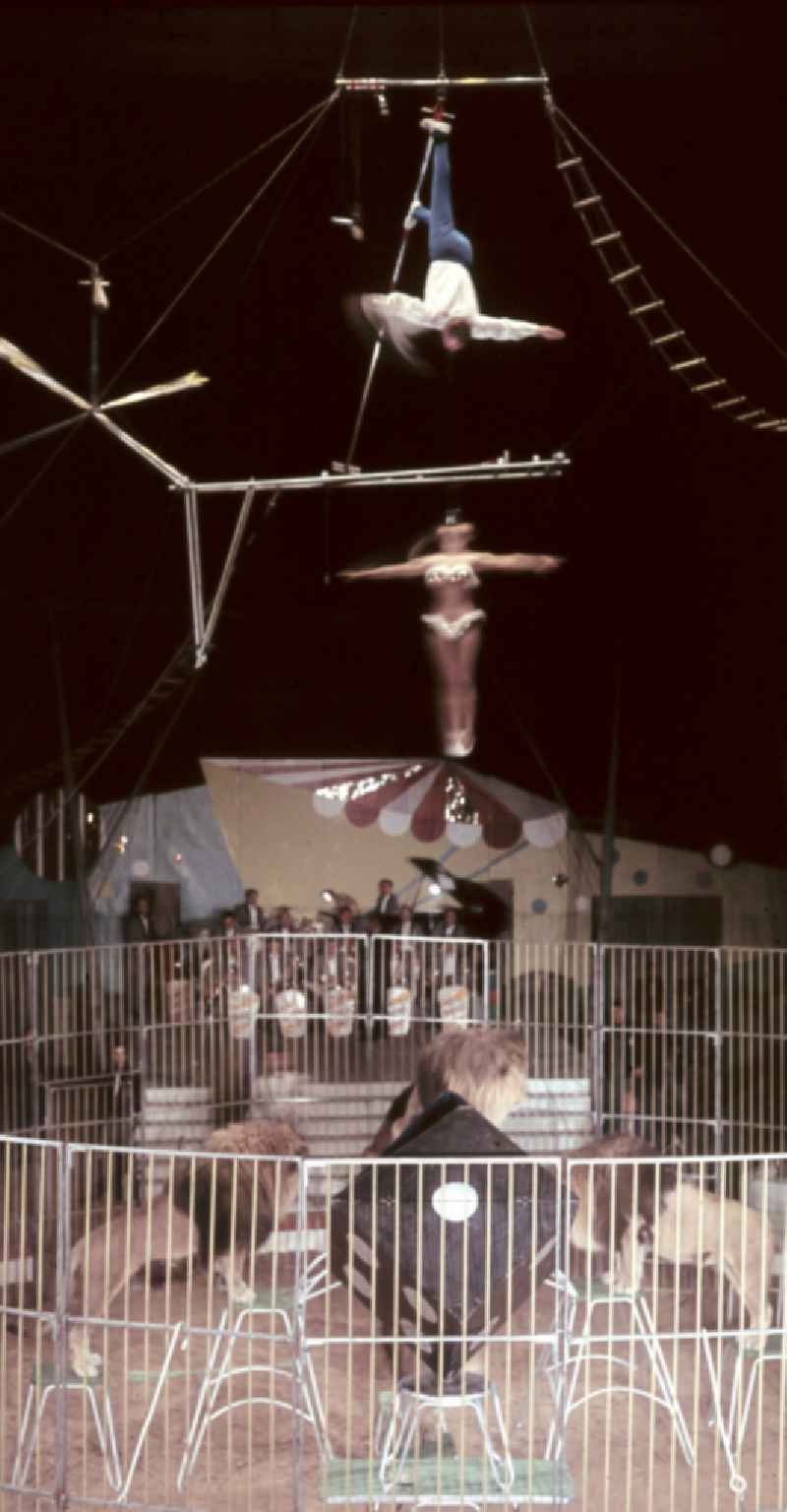 High-wire artistry in the ring of the Circus Busch in Berlin, East Berlin, in the territory of the former GDR, German Democratic Republic