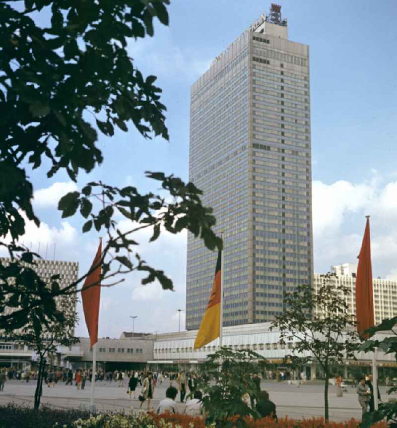 Hotel building ' Hotel Stadt Berlin ' in the Mitte district of Berlin East Berlin on the territory of the former GDR, German Democratic Republic