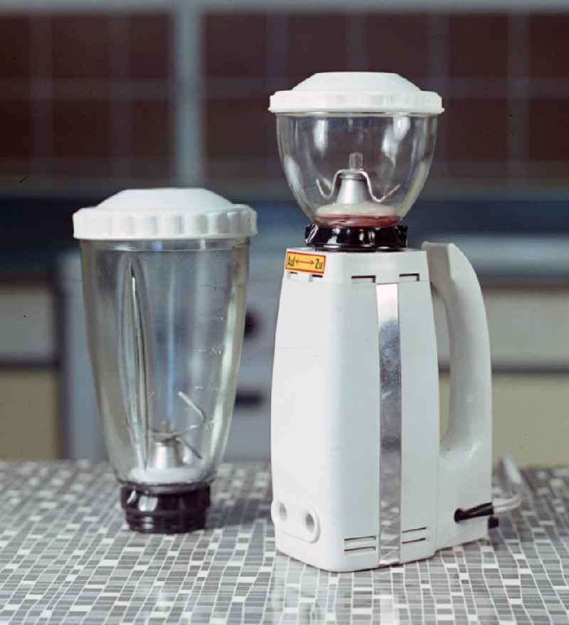 Kitchen appliance 'Unimix-Junior R30