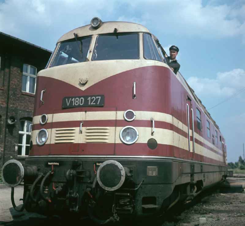 Diesel locomotive of the V 18