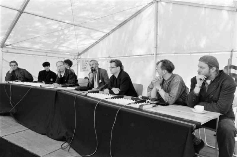 Art Academy Berlin-Weissensee East Berlin on the territory of the former GDR, German Democratic Republic. Participants sit in the tent during the architect's colloquium