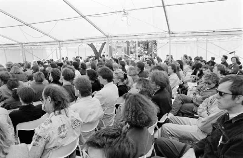 Art Academy Berlin-Weissensee East Berlin on the territory of the former GDR, German Democratic Republic. Participants sit in the tent during the architect's colloquium