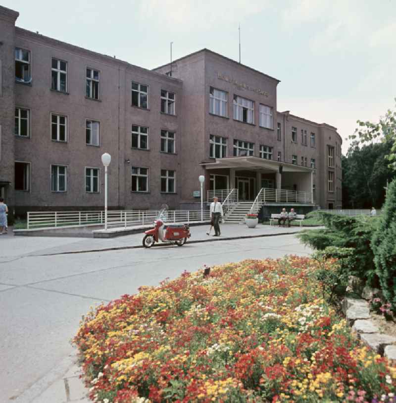 Hospital and clinic building 'Robert-Roessle-Klinik' - Roentgenhaus in the district of Buch in Berlin East Berlin on the territory of the former GDR, German Democratic Republic