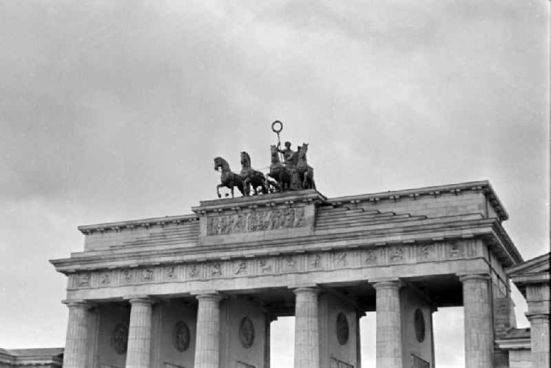 Tourist attraction and landmark 'Brandenburg Gate' with still unobstructed and direct passage and drive-through possibility at Pariser Platz in the Mitte district of Berlin East Berlin on the territory of the former GDR, German Democratic Republic