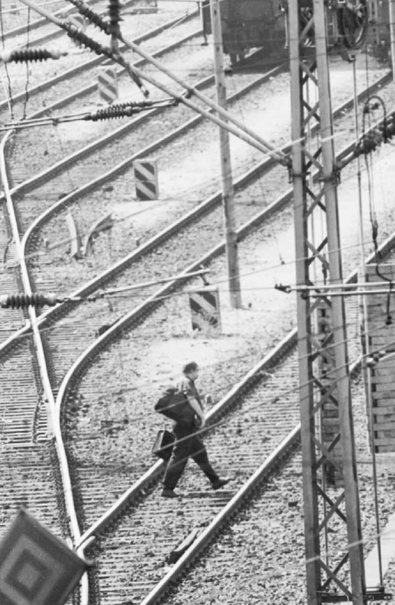 Verkehrsbelebte Frankfurter Allee Grundstück Landsberger Allee 358
28.