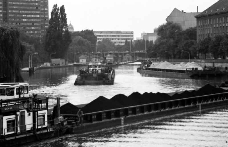 Binnenschiffahrt Jannowitzbrücke
26.