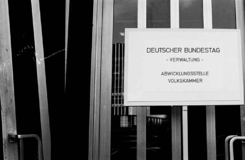 Schild Bundestag / Volkskammer