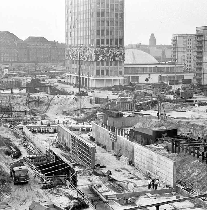 August 1967
Baustelle am Alexanderplatz