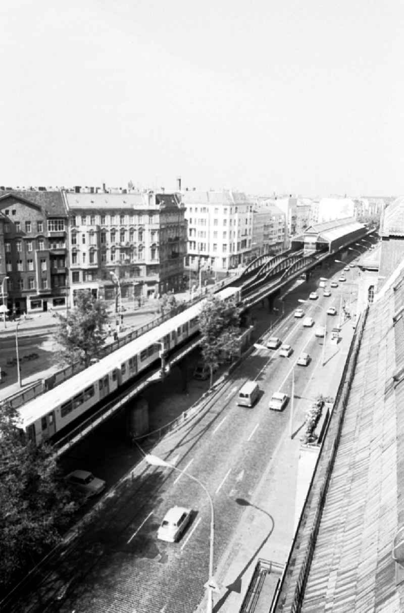 Motive Straßenverkehr Schönhauser Allee
19.