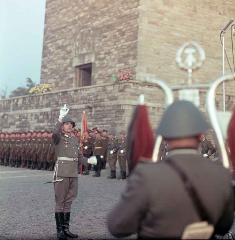 Meeting of army members of the NVA National Peoples Army with members of the GSSD Group of Soviet Forces in Germany for a meeting on the occasion of the joint exercise 'OKTOBERSTORM' at the foot of the National Memorial in Buchenwald, Thuringia in the territory of the former GDR, German Democratic Republic