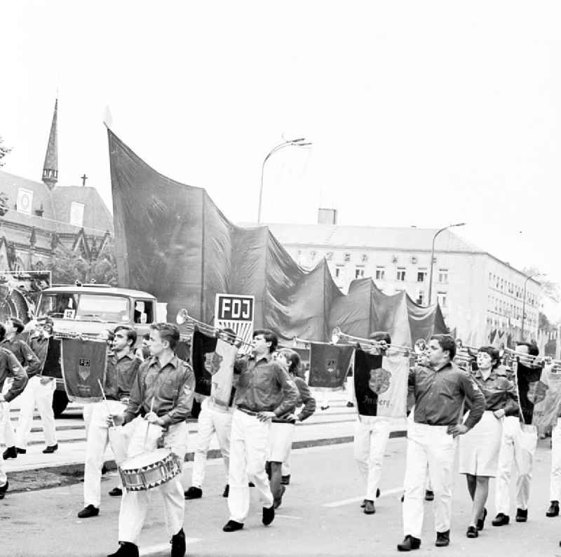 1967
VIII. Parlament der Freien Deutschen Jugend (FDJ) in Karl-Marx-Stadt, heute Chemnitz (Sachsen)