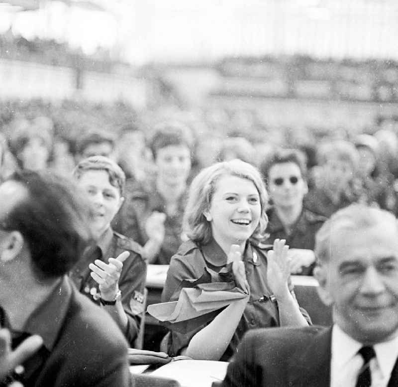 1967
VIII. Parlament der Freien Deutschen Jugend (FDJ) in Karl-Marx-Stadt, heute Chemnitz (Sachsen)