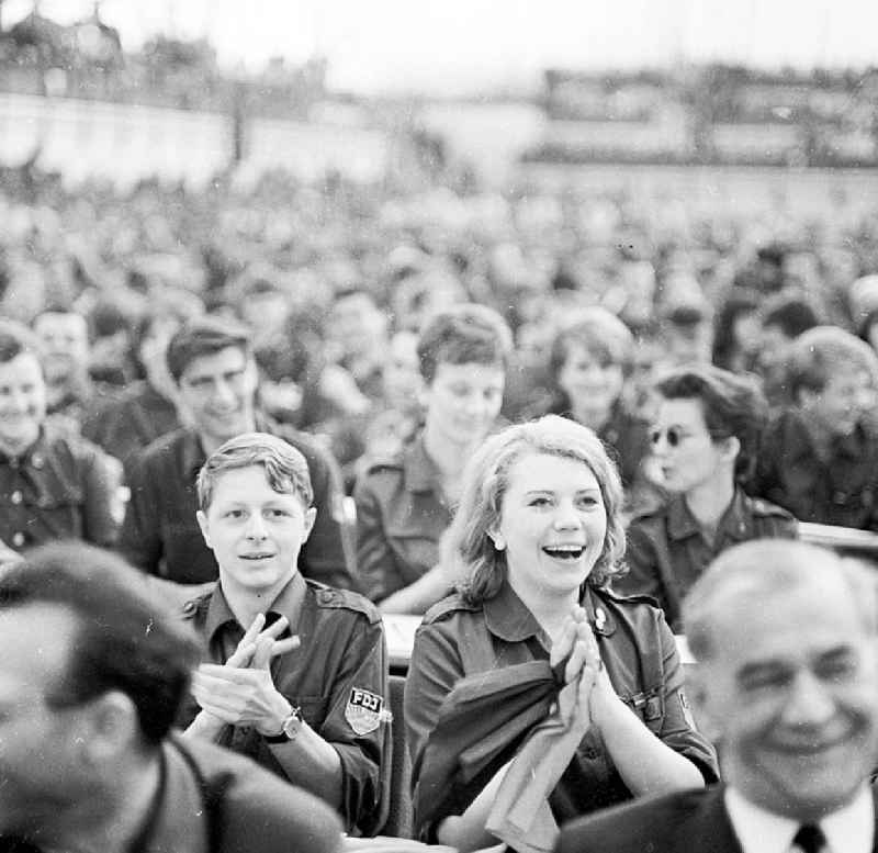 1967
VIII. Parlament der Freien Deutschen Jugend (FDJ) in Karl-Marx-Stadt, heute Chemnitz (Sachsen)