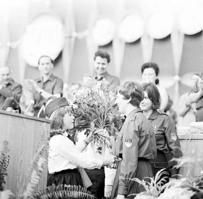 1967
VIII. Parlament der Freien Deutschen Jugend (FDJ) in Karl-Marx-Stadt, heute Chemnitz (Sachsen)