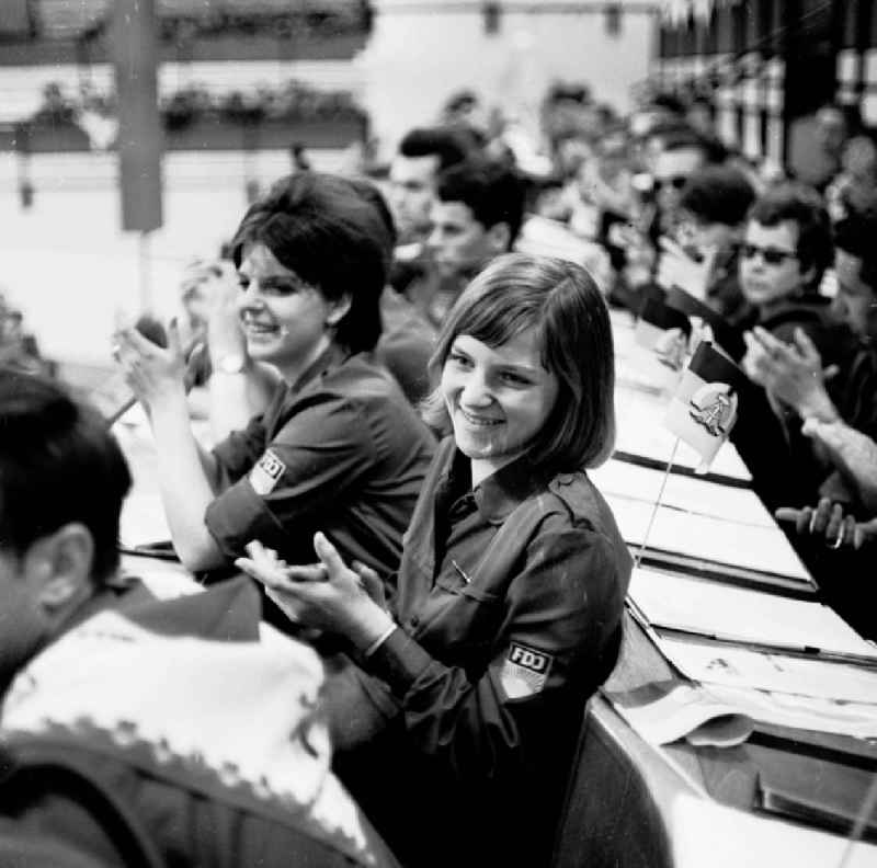 1967
VIII. Parlament der Freien Deutschen Jugend (FDJ) in Karl-Marx-Stadt, heute Chemnitz (Sachsen)