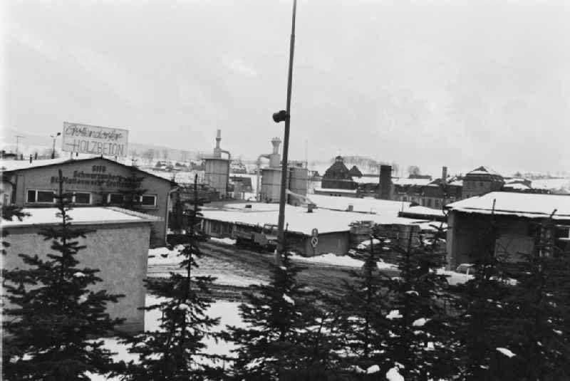 Factory view and manufacturing process in the StFB Schwarzenberg Bf.Plattenwerk in Crottendorf in the Ore Mountains in Germany