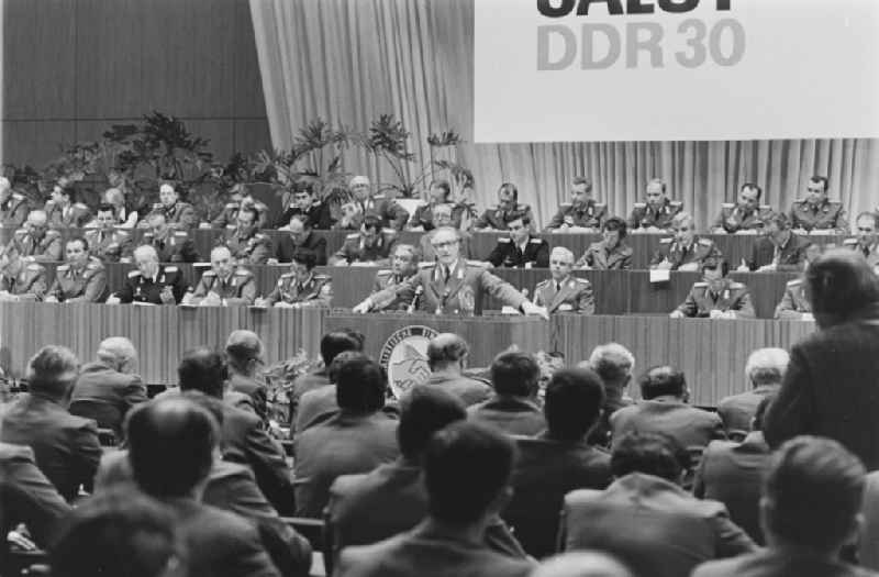 Soldiers, non-commissioned officers, officers and generals as members of the NVA National People's Army at the delegates' conference in the Kulturpalast in the Altstadt district of Dresden, Saxony in the territory of the former GDR, German Democratic Republic