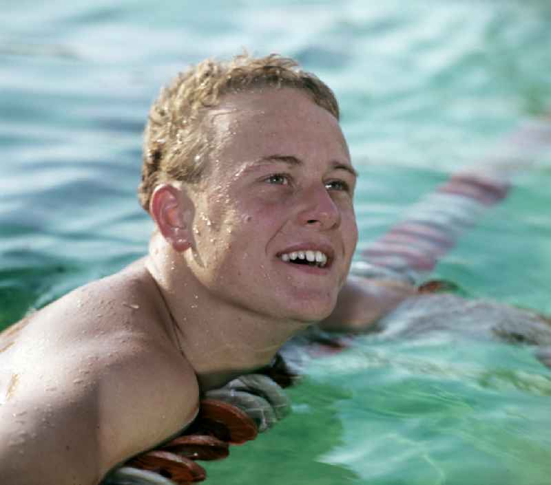 Swimmer Frank Wiegand of SC Einheit Dresden in Dresden, Saxony in the territory of the former GDR, German Democratic Republic