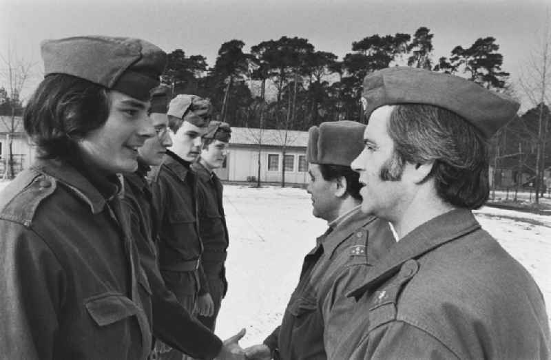 Practical training with a pre-military character in preparation for military service in der Uniform der GST Gesellschaft fuer Sport und Technik in Hoppegarten, Brandenburg on the territory of the former GDR, German Democratic Republic