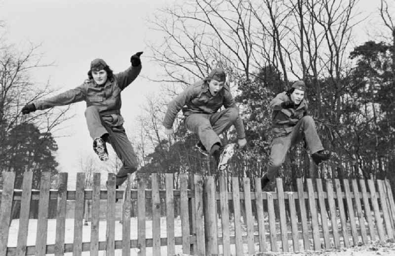 Practical training with a pre-military character in preparation for military service in der Uniform der GST Gesellschaft fuer Sport und Technik in Hoppegarten, Brandenburg on the territory of the former GDR, German Democratic Republic