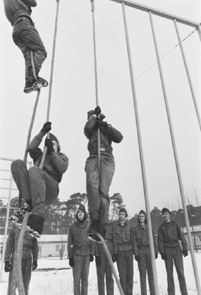 Practical training with a pre-military character in preparation for military service in der Uniform der GST Gesellschaft fuer Sport und Technik in Hoppegarten, Brandenburg on the territory of the former GDR, German Democratic Republic