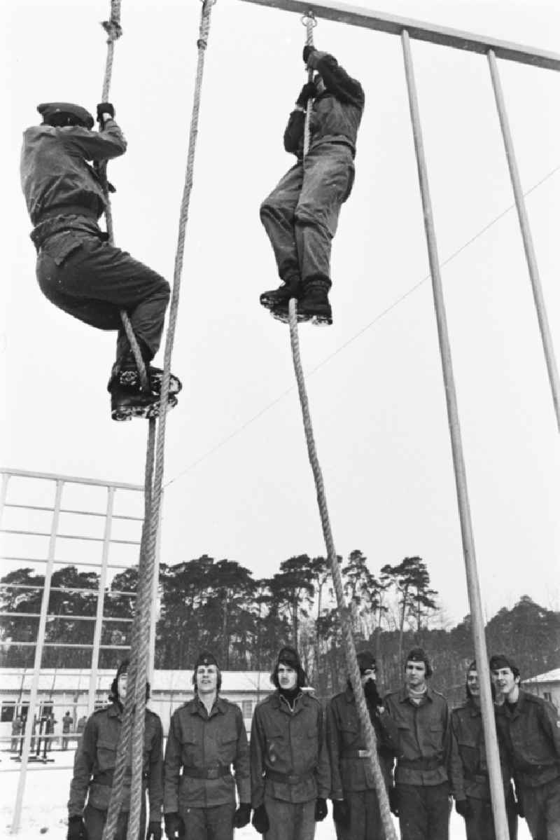 Practical training with a pre-military character in preparation for military service in der Uniform der GST Gesellschaft fuer Sport und Technik in Hoppegarten, Brandenburg on the territory of the former GDR, German Democratic Republic