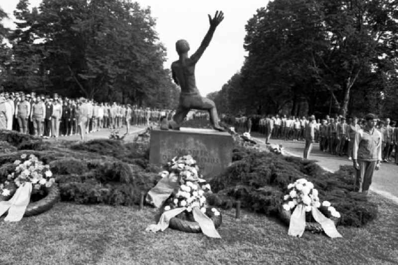 Gymnastics and Sports Festival Spartakiade in Leipzig in the state Saxony on the territory of the former GDR, German Democratic Republic