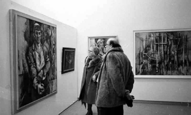 01.02.1982
Willi Neubert Ausstellung im Marstall

Umschlagnr.: 1