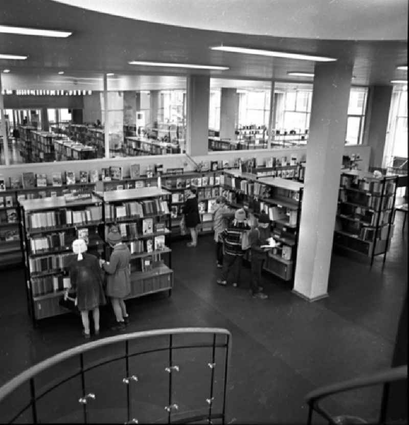 Dezember 1965
Kulturzentrum Neubrandenburg - Bibliothek