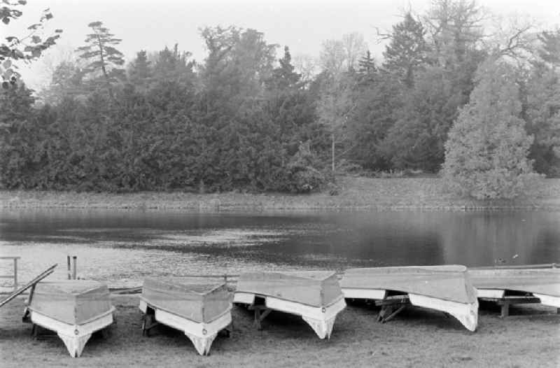 Gondola landing stage at Kraegengraben in Woerlitzer Park in Oranienbaum-Woerlitz, Saxony-Anhalt in the territory of the former GDR, German Democratic Republic