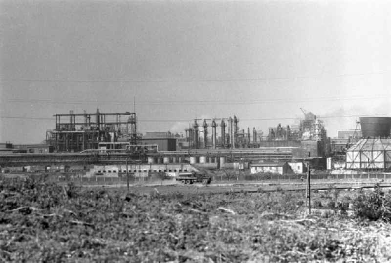 Production facilities and production equipment of the VEB Chemische Werke Buna Schkopau in Schkopau, Saxony-Anhalt on the territory of the former GDR, German Democratic Republic