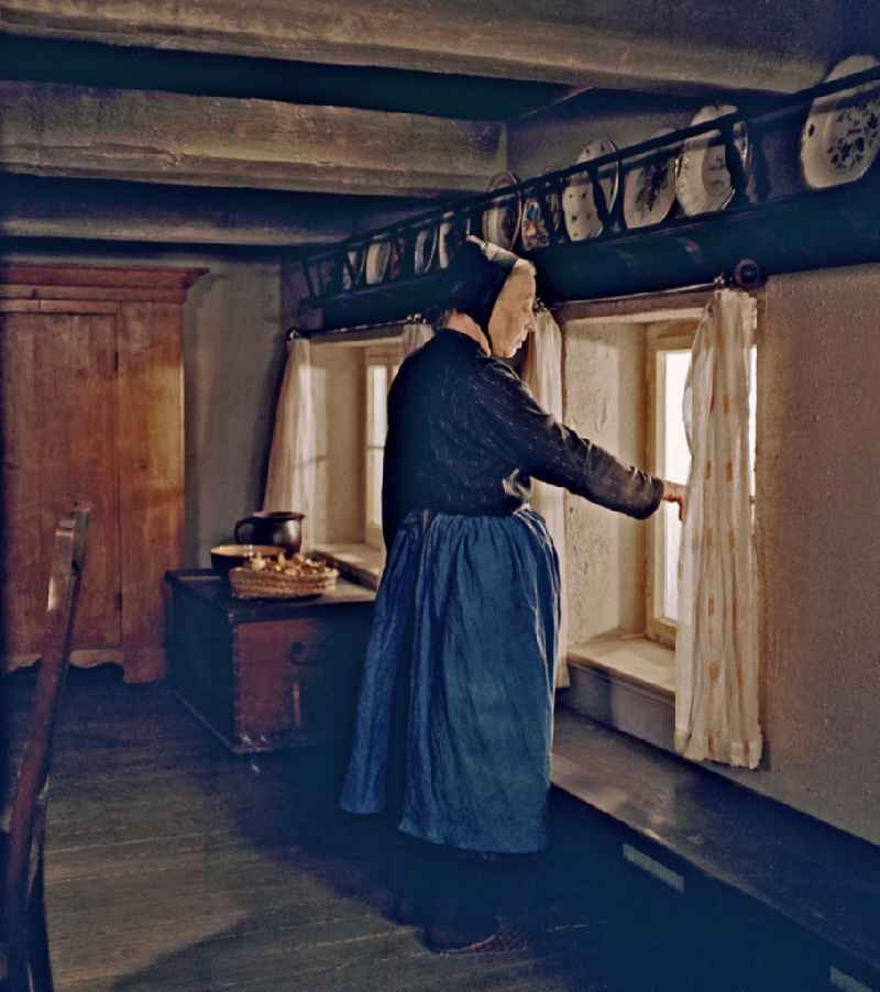 Traditional costumes and clothing of a Sorbian farmer's wife as a scene in the film 'Rublak - The Legend of the Surveyed Land' in the village of Heide, Saxony in the area of the former GDR, German Democratic Republic